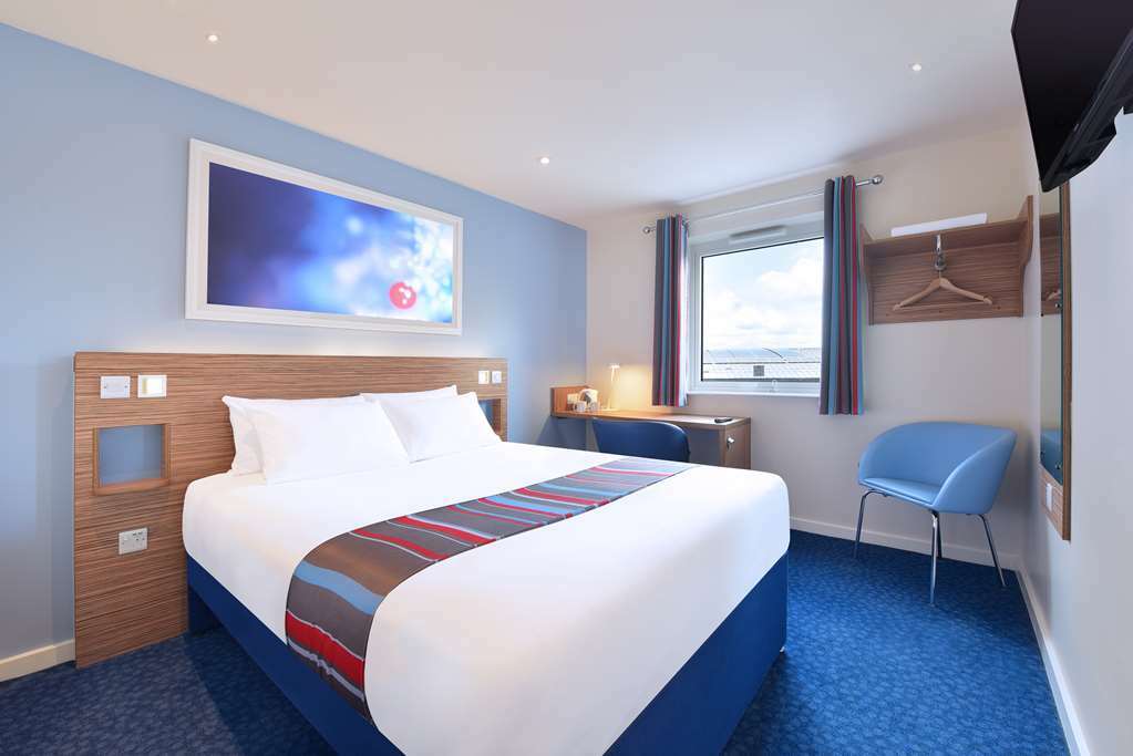 Travelodge London Central Bank Номер фото
